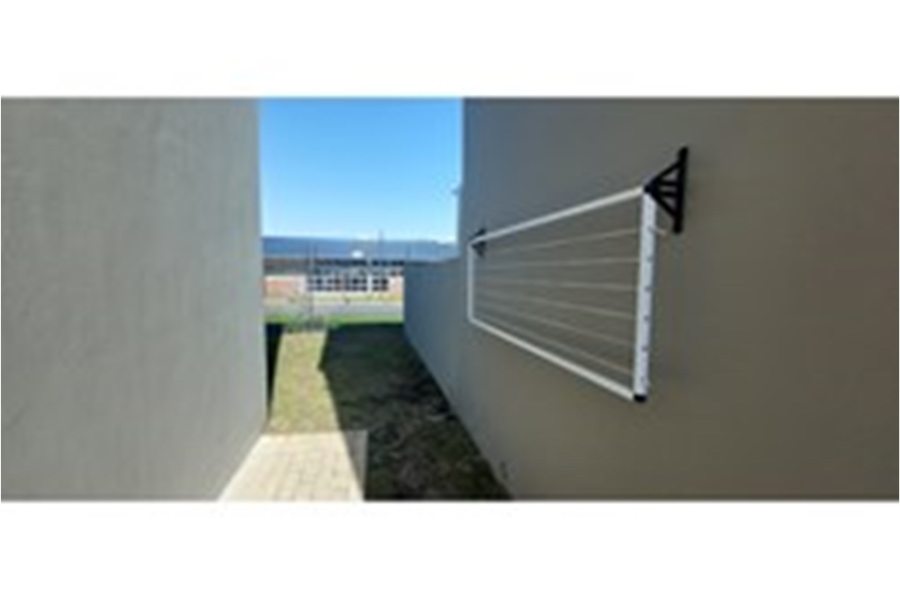 2 Bedroom Property for Sale in Somerset Lakes Western Cape